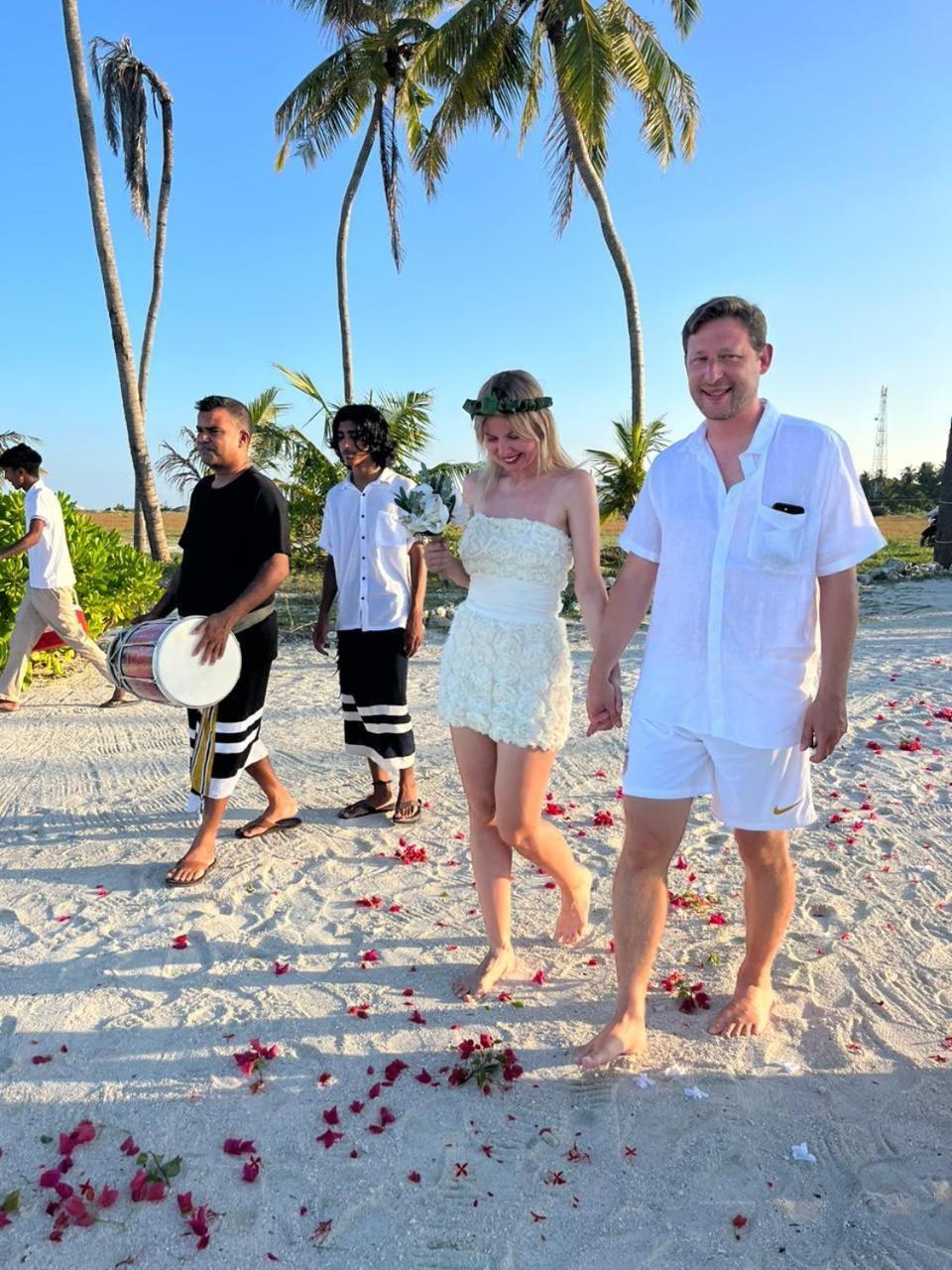Wish Guesthouse Huraa Luaran gambar