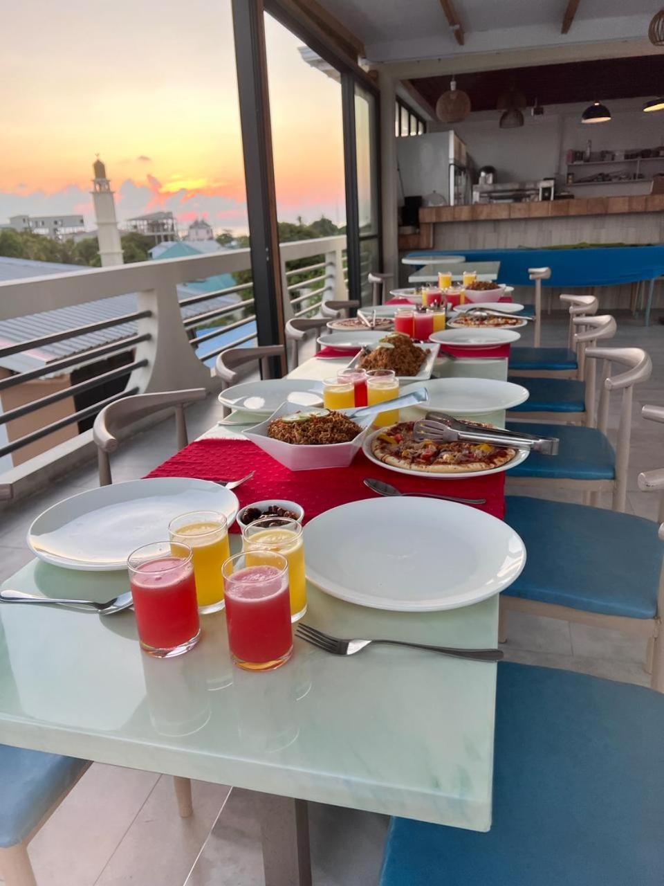Wish Guesthouse Huraa Luaran gambar